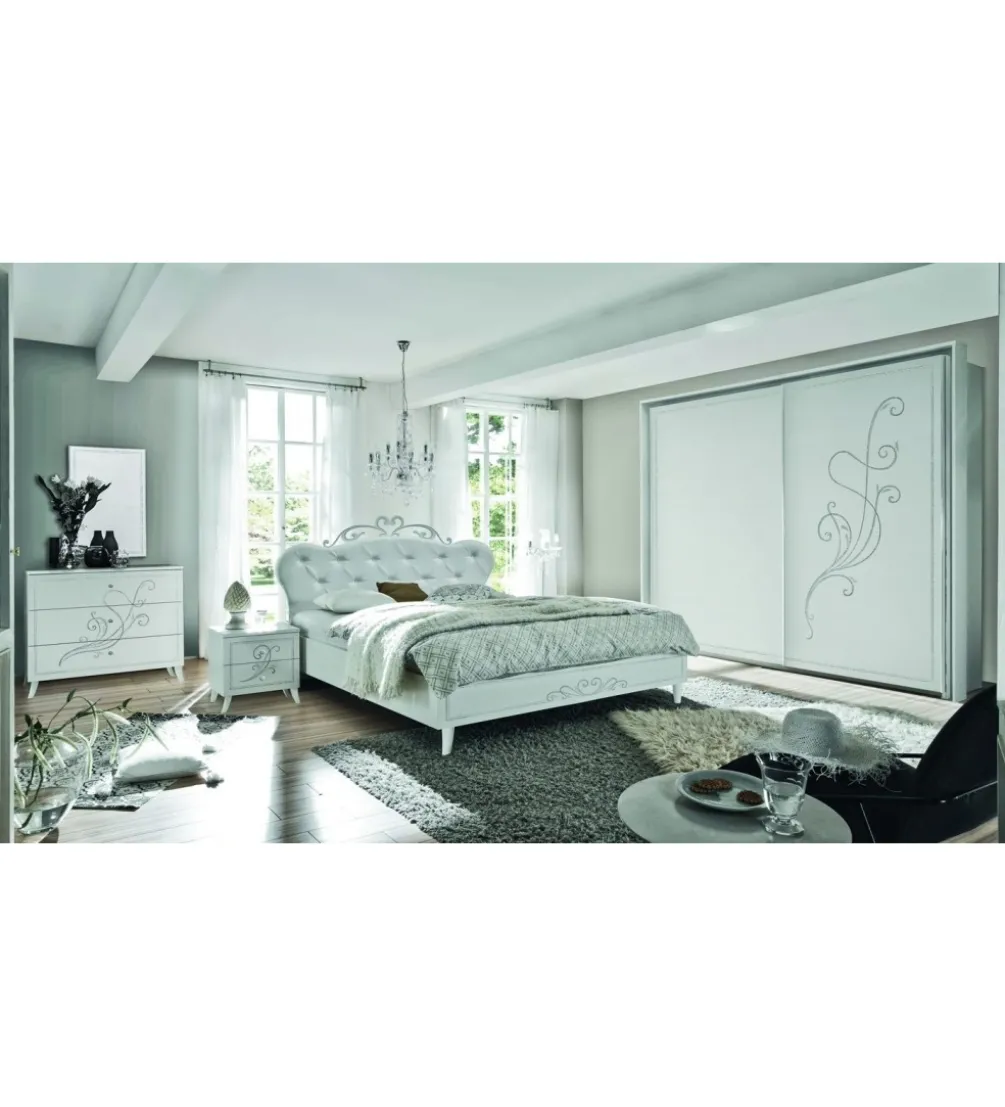 Komoda NIVEA 104 cm biała z ozdobnym nadrukiem